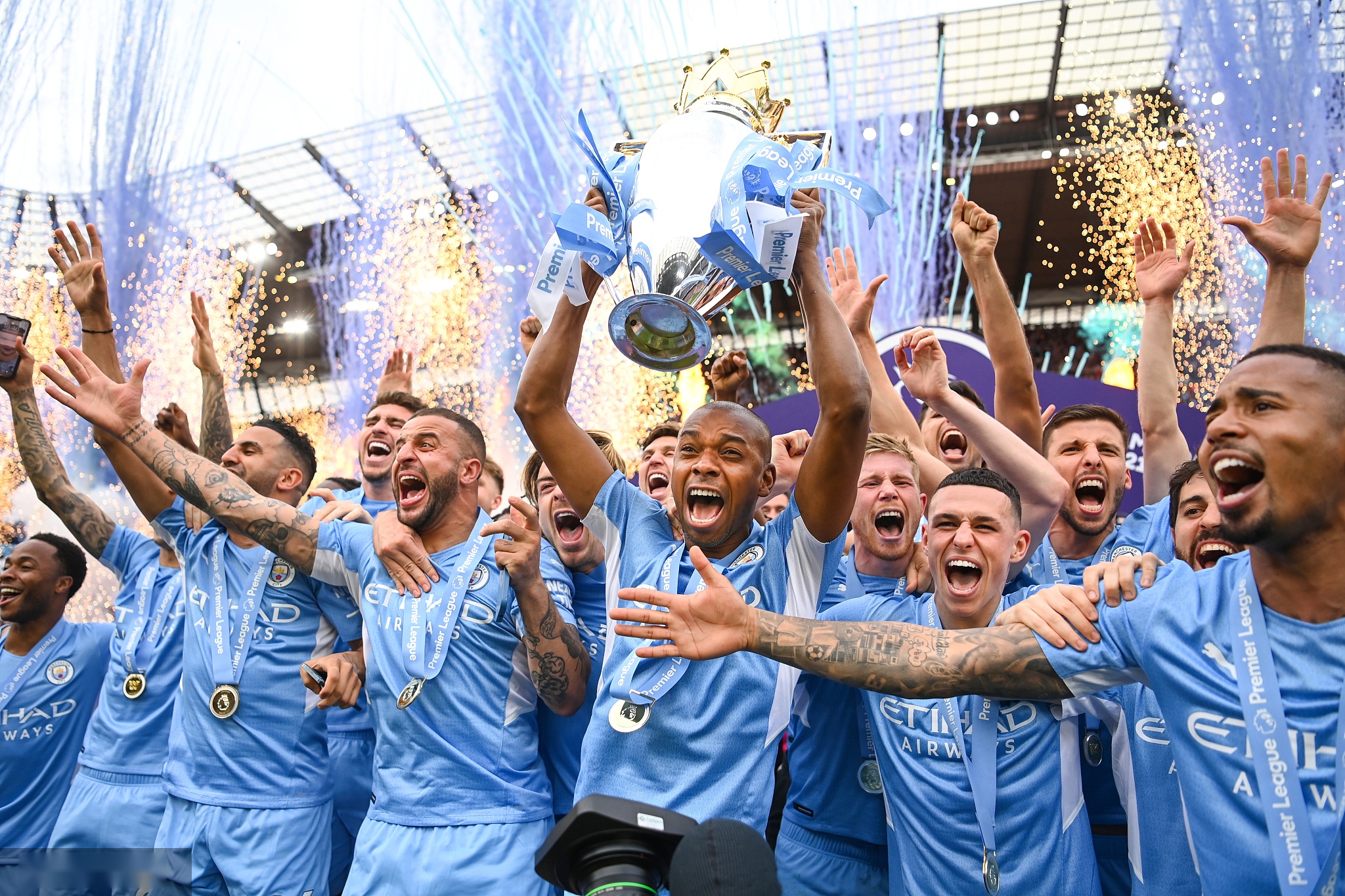 洲足球中屡 洲足球中屡